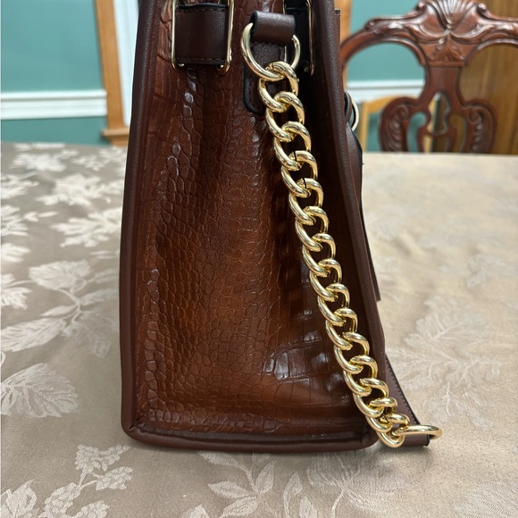 Elegant Brown Crocodile Embossed Satchel and Wallet Set - Picture 4 of 12